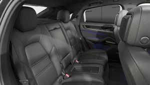 Interior view of Cayenne E-Hybrid Coupé Black Edition