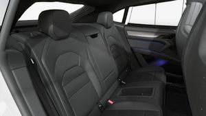 Interior view of Cayenne S Coupé Electric