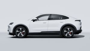 Exterior view of Cayenne S Coupé Electric showing the left side of the car