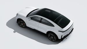 Exterior view of Cayenne Turbo Coupé Electric seen from above