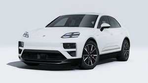 Exterior view of Macan Turbo showing the front and left side of the car