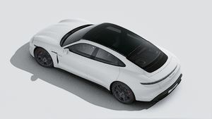Exterior view of Taycan GTS seen from above
