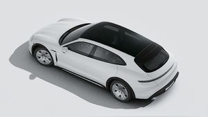 Exterior view of Taycan 4 Cross Turismo seen from above