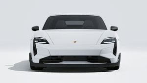 Exterior view of Taycan Turbo GT with Weissach Package showing the front of the car