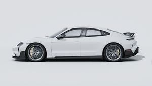 Exterior view of Taycan Turbo GT with Weissach Package showing the left side of the car
