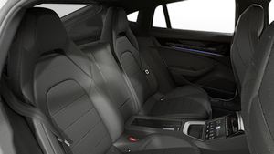 Interior view of Panamera 4 E-Hybrid